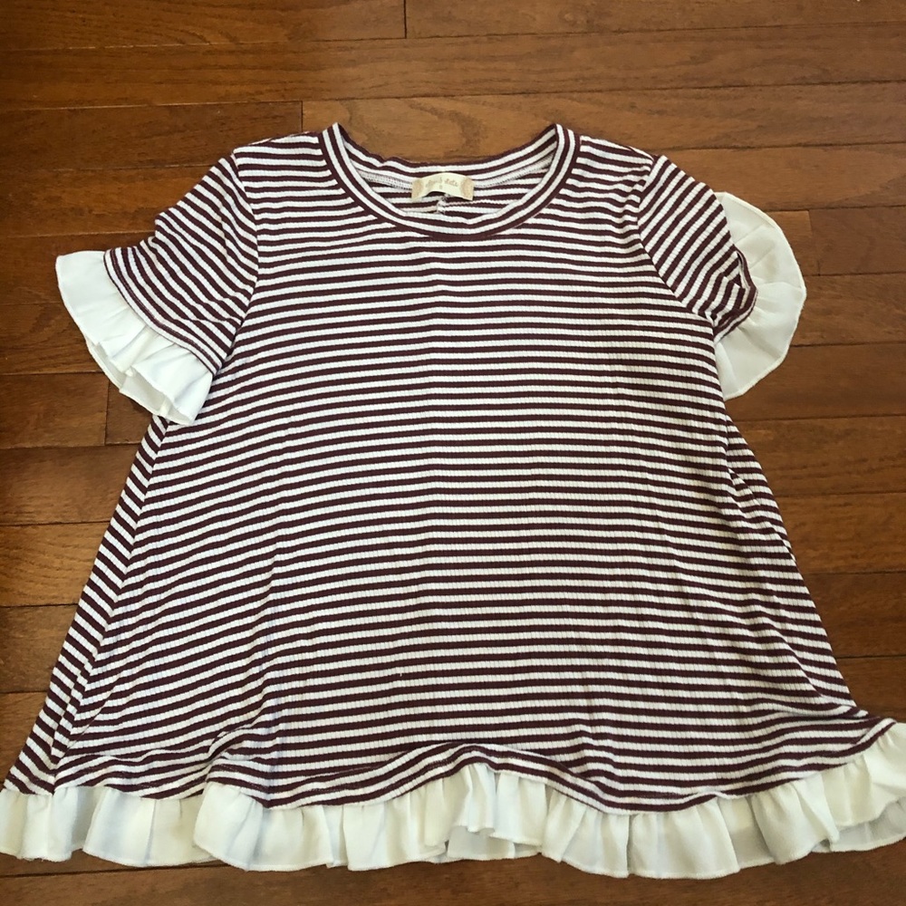 Short sleeve ruffle shirt